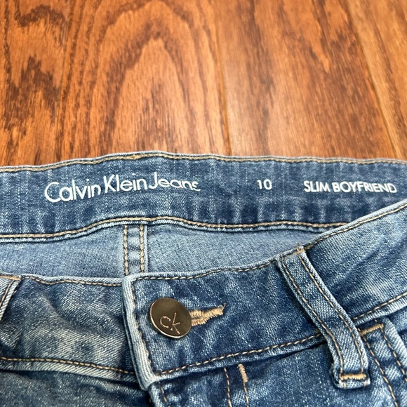 Calvin Klein Jeans Boyfriend Slim Light Blue Denim - size 10 - Picture 6 of 9